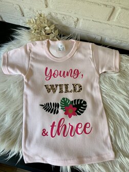 T-shirt verjaardag young, wild &amp; three