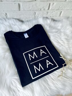 T-shirt M A M A