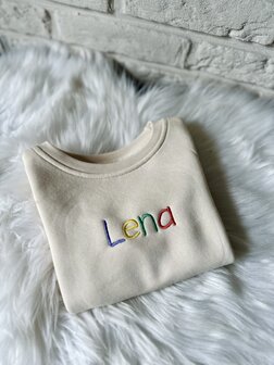 Sweater met regenboognaam (kind)