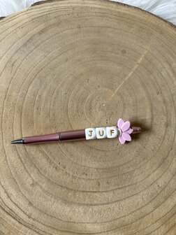 Pennenzak + balpen + sleutelhanger + notitieboekje