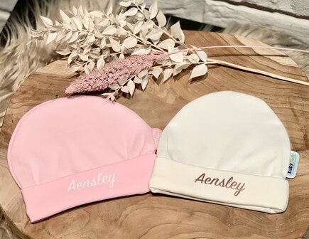 Baby mutsje: roze