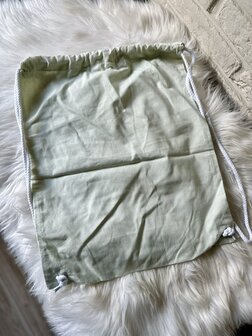 Rugzakje met naam - pastelgroen
