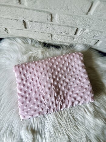 Geborduur babydekentje - roze