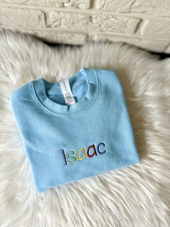 Sweater met regenboognaam (kind)