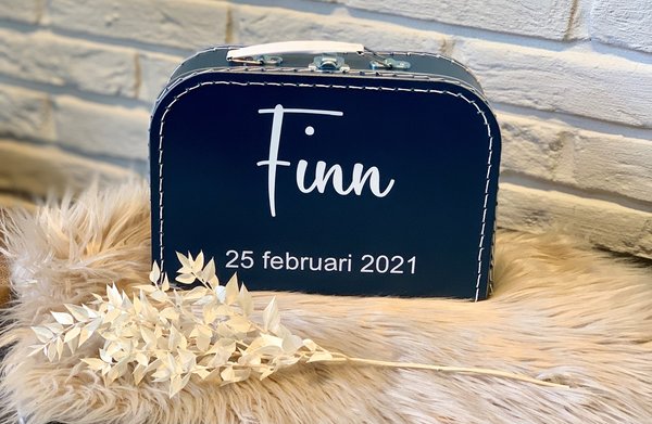 Koffertje met naam en geboortedatum