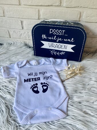 Koffertje en rompertje 'wil jij mijn meter zijn?'