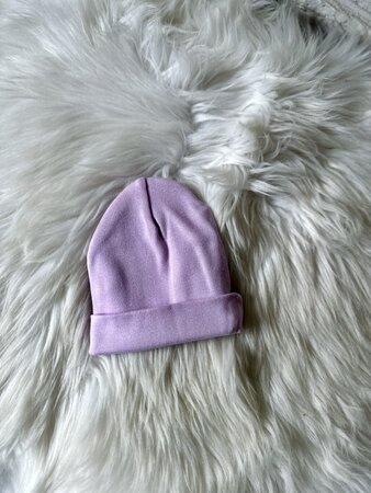 Baby mutsje: lila